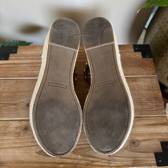 MARC FISHER Jazlyn Silver Studded Ankle Strap Espadrille Wedge Sandals Size 7.5 - Picture 13 of 14